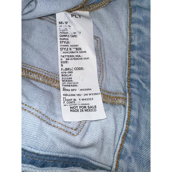 7 For All Mankind Light Wash Blue Denim Jacket Pink Fringe Detail Women’s Size S - Picture 9 of 12